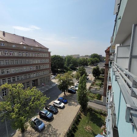 Апартаменты Sloneczny Apartament Przy Filharmonii, Walach Chrobrego Щецин Экстерьер фото